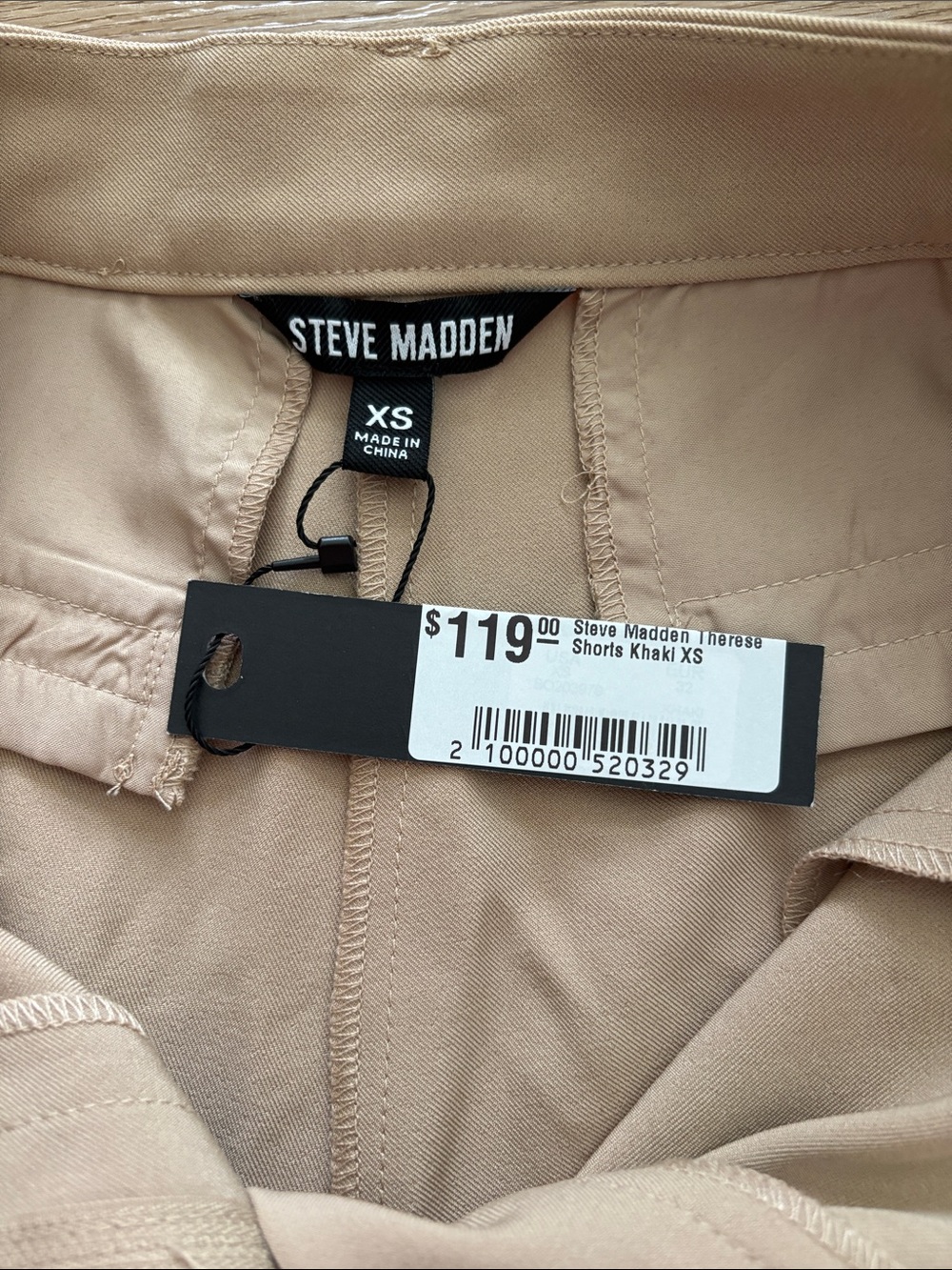 Steve Madden Beige Pleated Bermuda Shorts - Picture 2 of 2